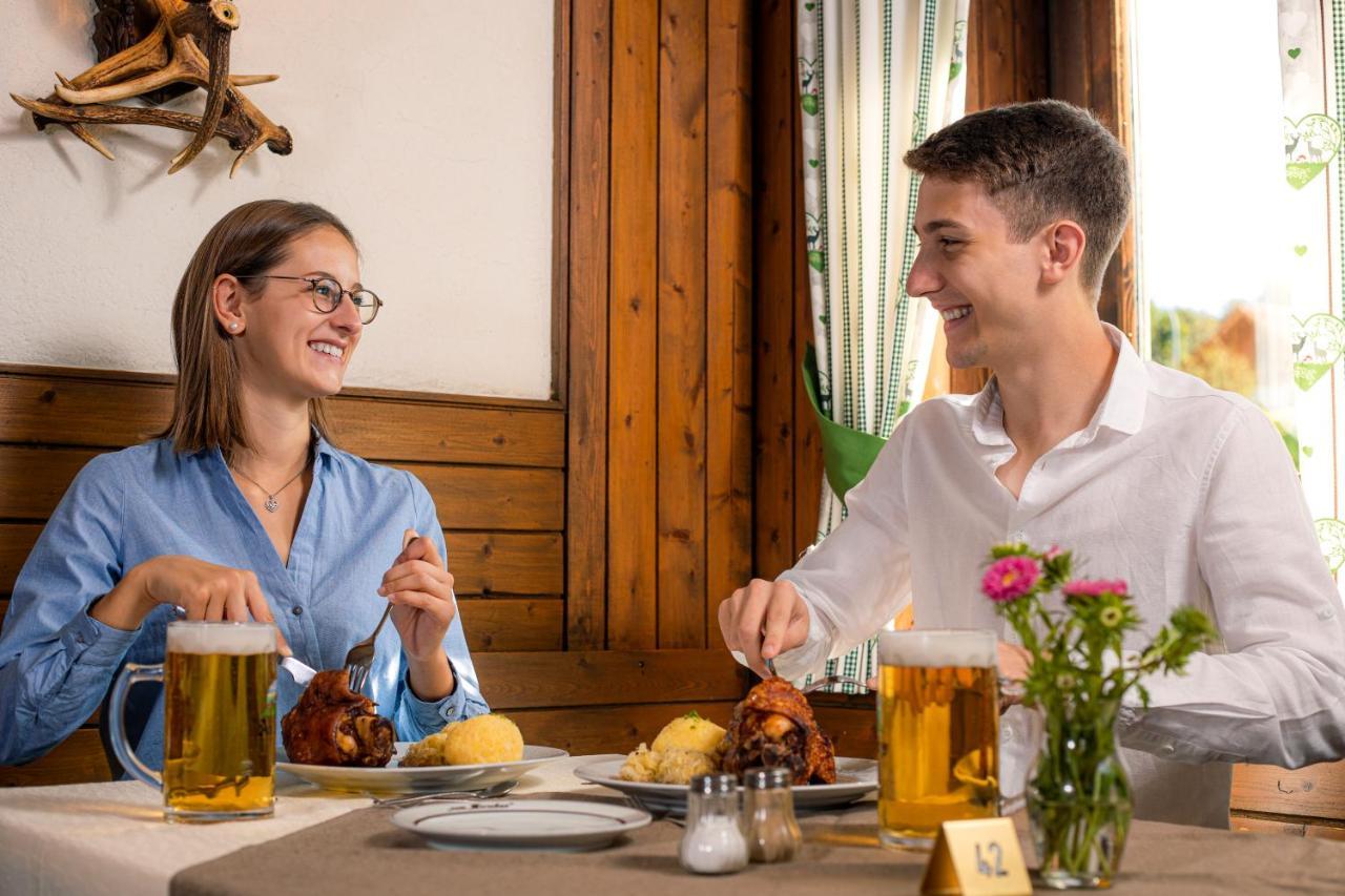 Hotel Zum Hirschen Lam Dış mekan fotoğraf